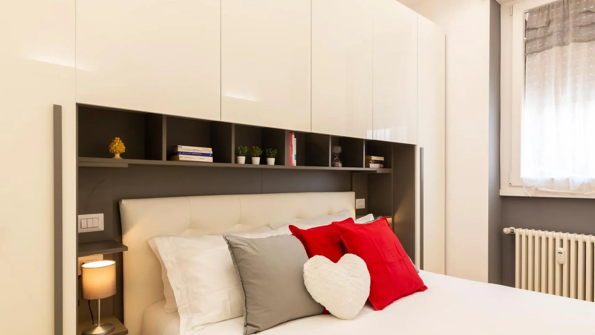 Monte Ceneri Suite Milan Italy